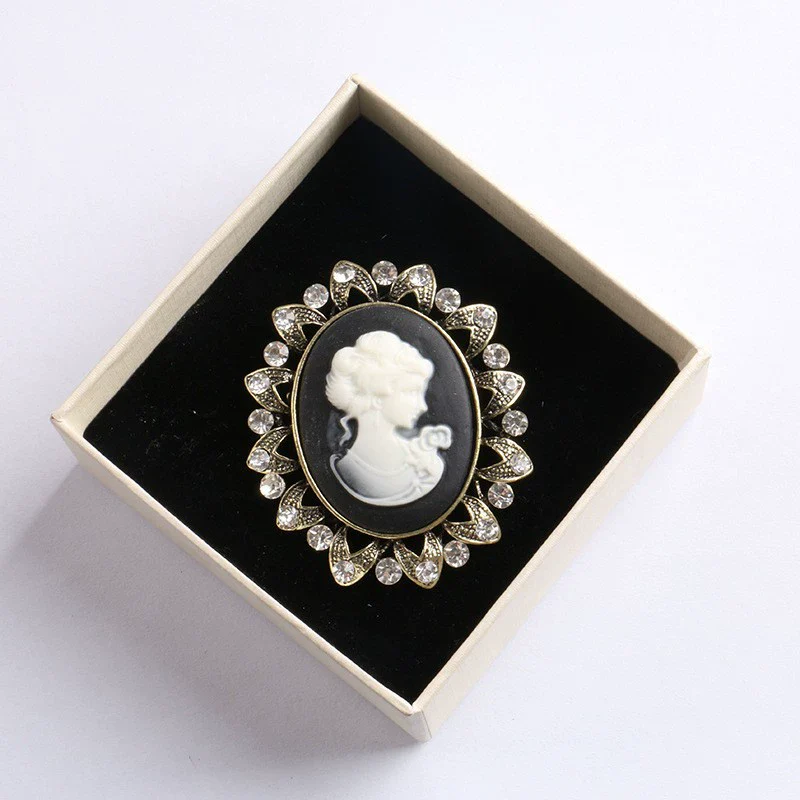 Vintage Fashion Ol Style Alloy Head Brooch Pin With Cartoon Characters Electroplated For Women - Image 11