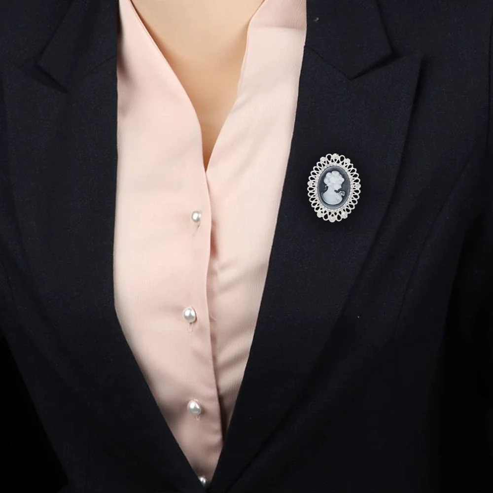 Vintage Fashion Ol Style Alloy Head Brooch Pin With Cartoon Characters Electroplated For Women - Image 2