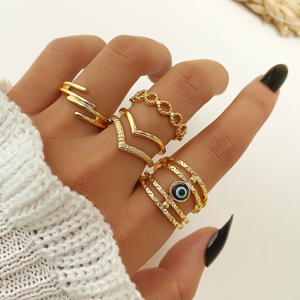 Vintage Geometric Round Turquoise Metal Ring Inlaid With Artificial Gemstones And Semiprecious Stones Gold Plated - Image 17