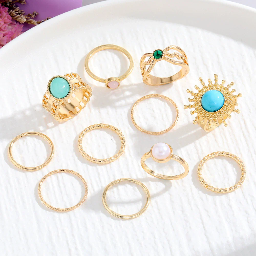 Vintage Geometric Round Turquoise Metal Ring Inlaid With Artificial Gemstones And Semiprecious Stones Gold Plated - Image 3
