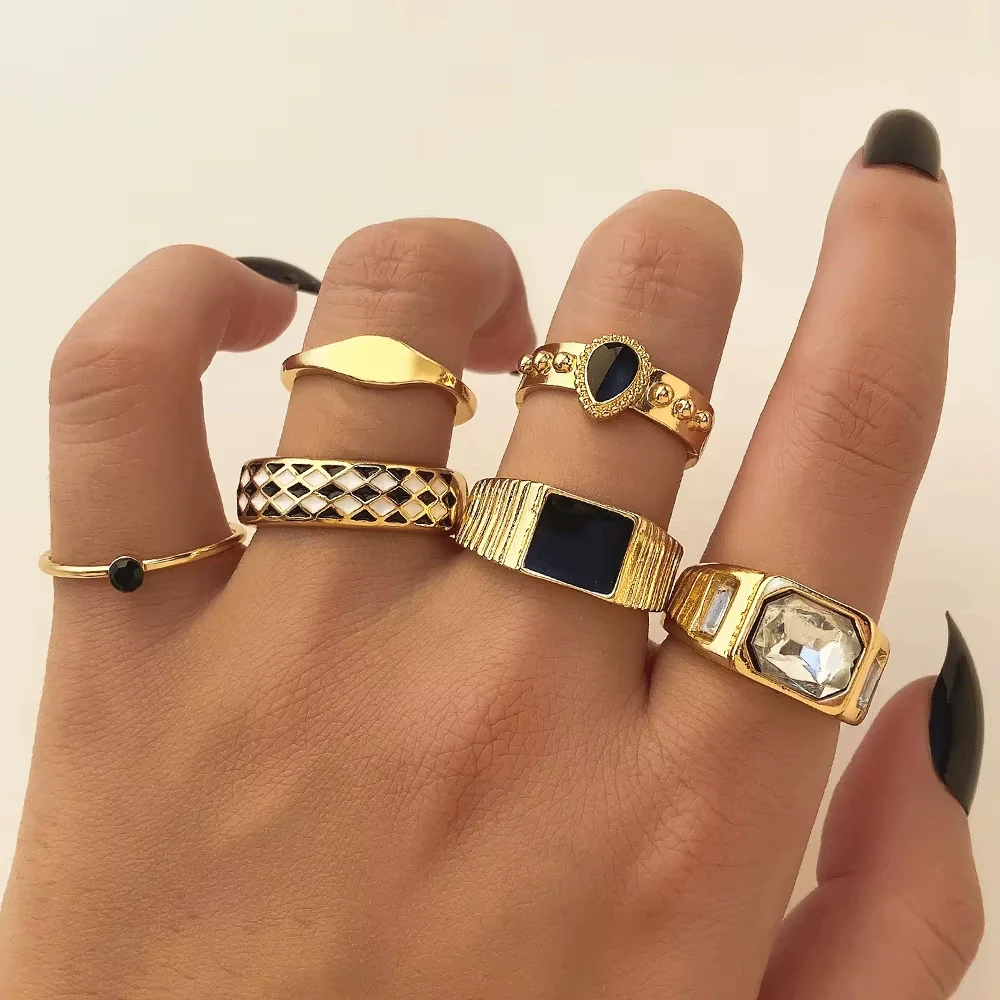 Vintage Geometric Round Turquoise Metal Ring Inlaid With Artificial Gemstones And Semiprecious Stones Gold Plated - Image 8