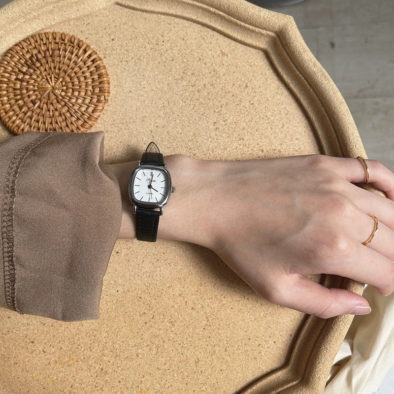 Vintage Women's Alloy Watch Simple Elegant And Leisure Style - Image 4