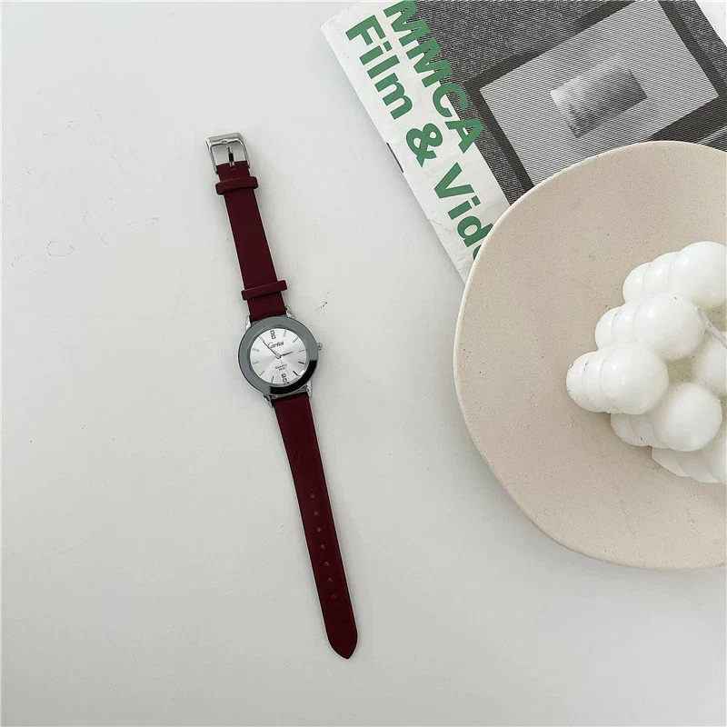 Watch For Female Junior High School Students Alloy Case Ordinary Glass Mirror Round Dial Simple Leisure Style - Image 4