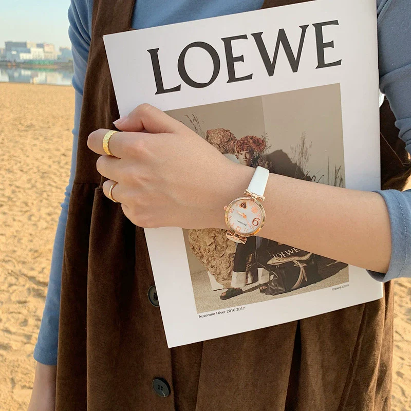 Watch Titanium Alloy Case Imitation Leather Strap Round Dial Retro Artistic Style For Female Students - Image 6
