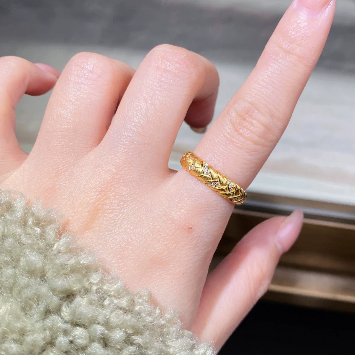 Wholesale 925 Silver Geometric Minimalist Handmade Wiredrawing Ring Plated With 18K Gold - Image 4