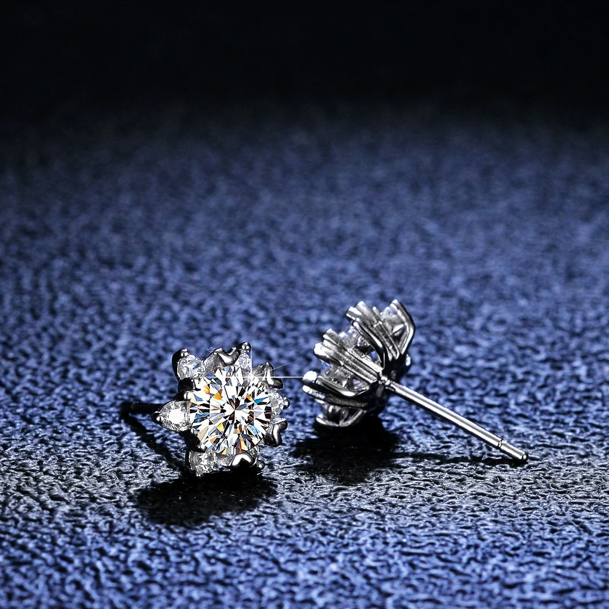 Wholesale 925 Silver Women's Geometric Snowflake Earrings Simple Style - Image 3
