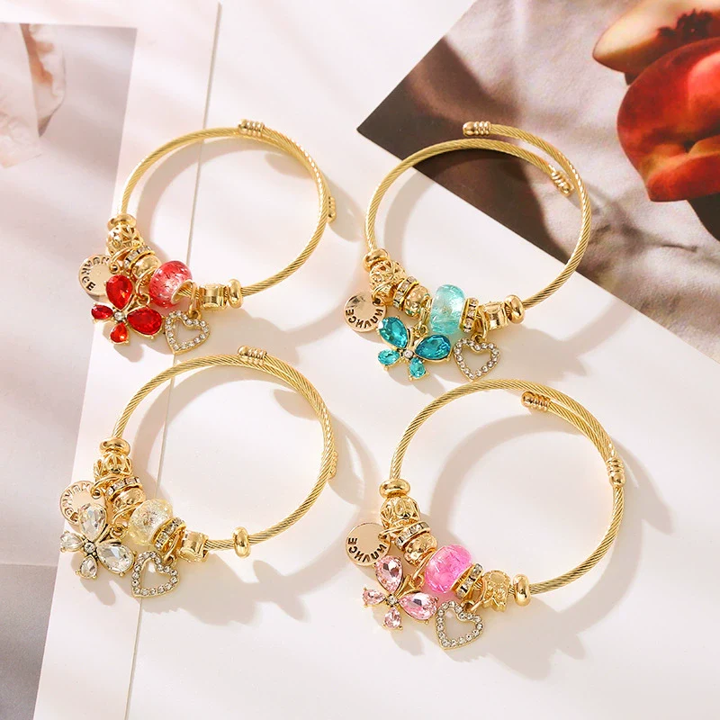 Wholesale Adjustable Couple Beaded Bracelet With Heart And Insect Patterns Made Of Stainless Steel And Alloy With Diamond Treatment For Women
