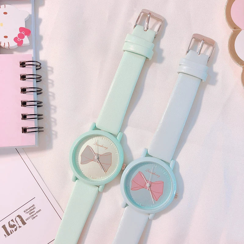 Wholesale Alloy Case Imitation Leather Strap Stainless Steel Buckle Round Dial Cartoon Style Heart Shaped Female Watch - Image 3