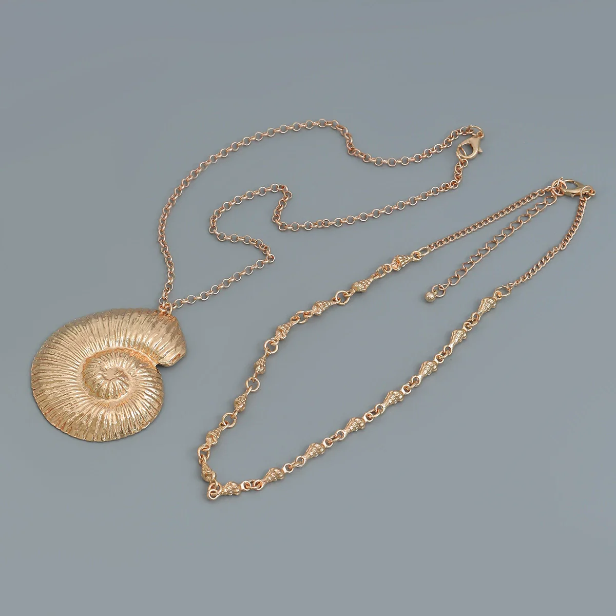 Wholesale Alloy Conch Necklace Two Piece Women's Fashion Exaggerated Snake Bone Chain Geometric Electroplated Accessories - Image 4