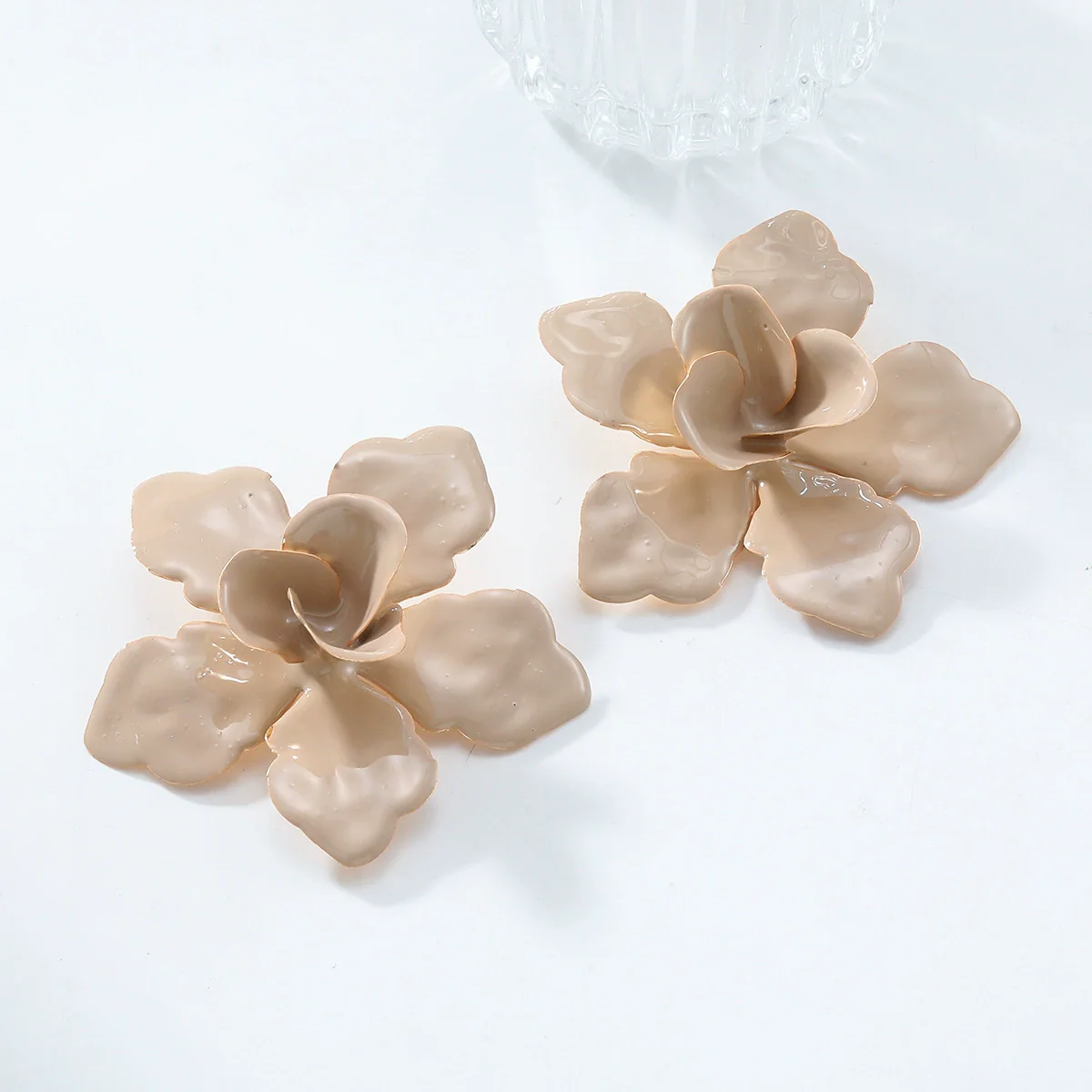 Wholesale Alloy Flower Dripping Oil Fashion Exaggerated Women's Earrings - Image 9