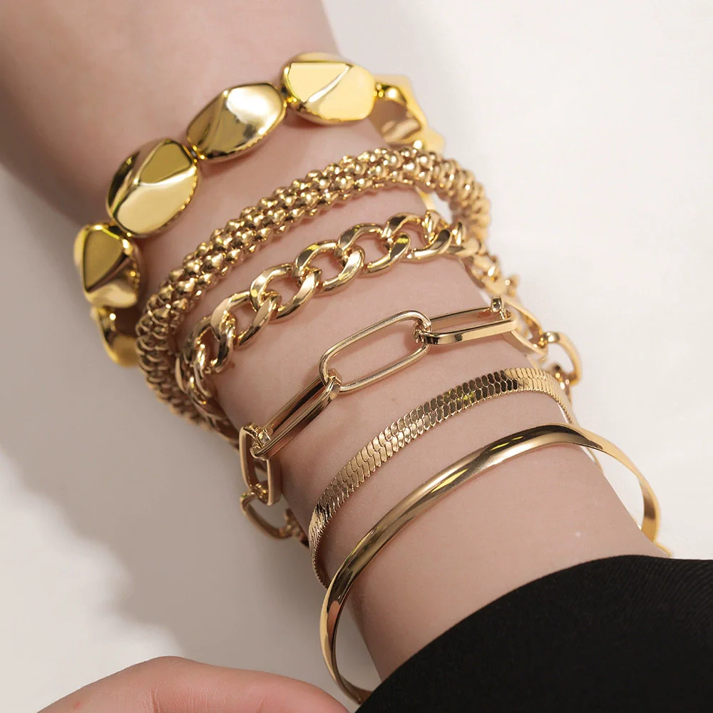 Wholesale Alloy Geometric Electroplated Multilayer Stacked Unisex And Women's Bracelet 6Piece Set - Image 2