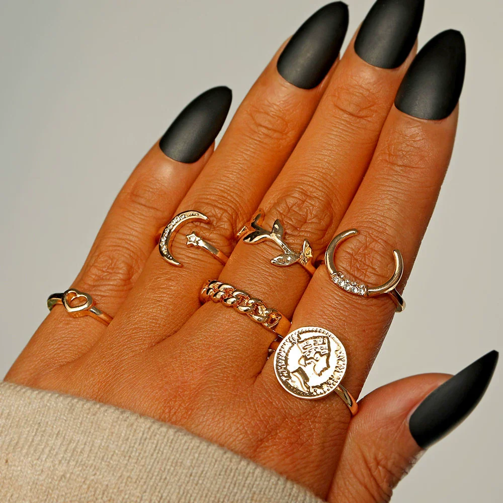 Wholesale Alloy Geometric Relief Portrait Retro Diamond Ring Unisex - Image 10