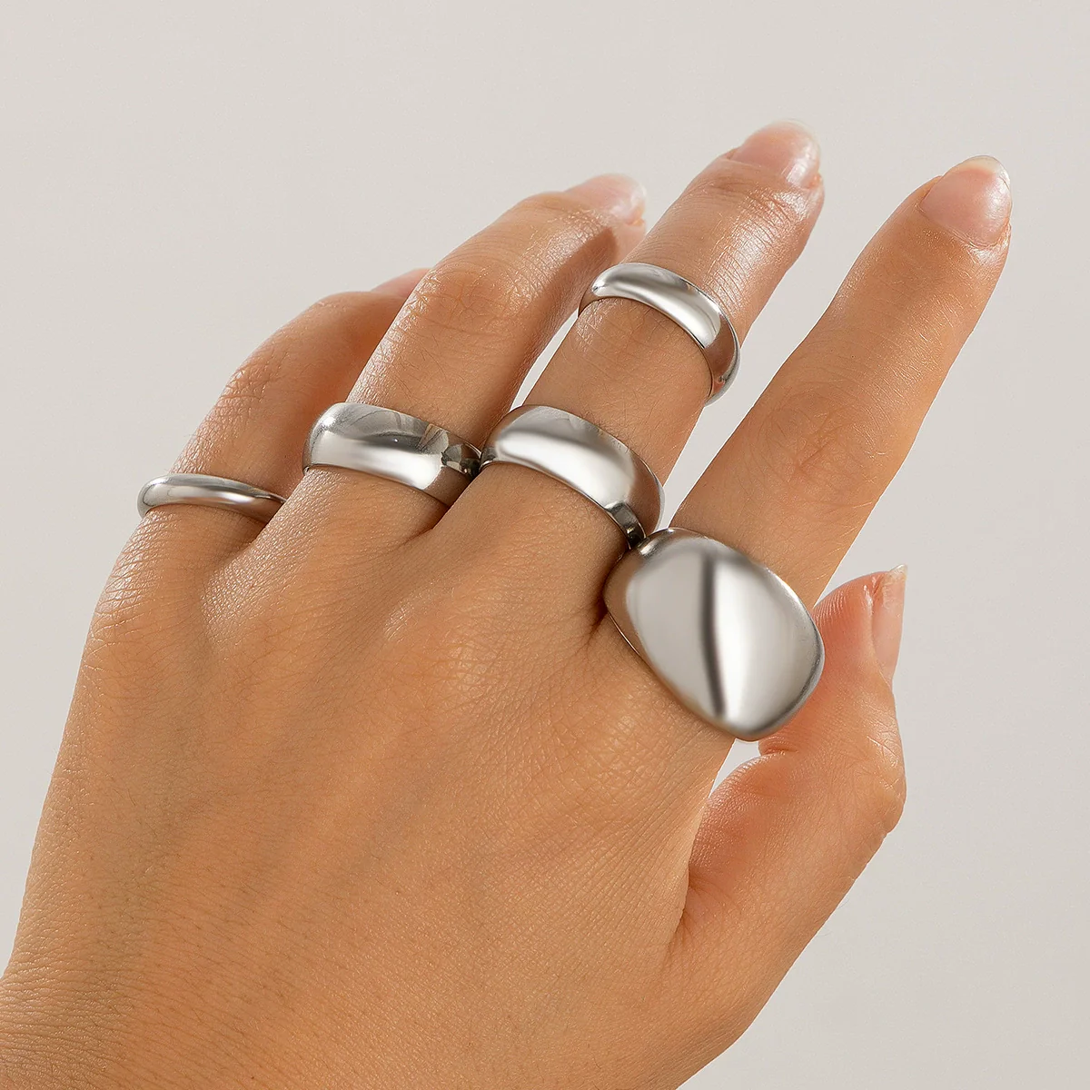 Wholesale Alloy Geometric Retro Electroplated Women's Ring Set With Irregular Smooth Opening Texture - Image 14