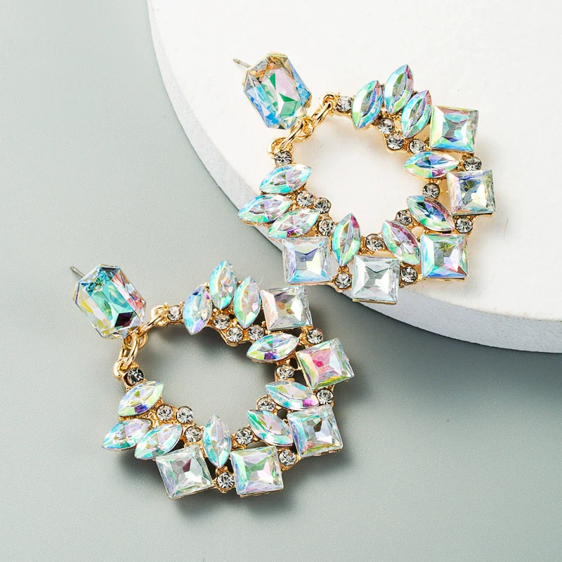 Wholesale Alloy Geometric Shape Inset Rhinestone Earrings With Diamond Design - Image 8