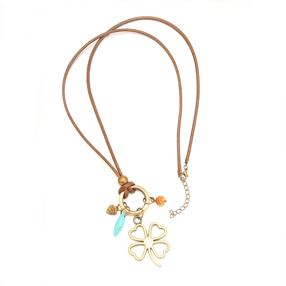 Wholesale Alloy Leaves Four Leaf Clover Pendant Necklace With Electroplating Vintage Fashion Style Unisex - Image 5