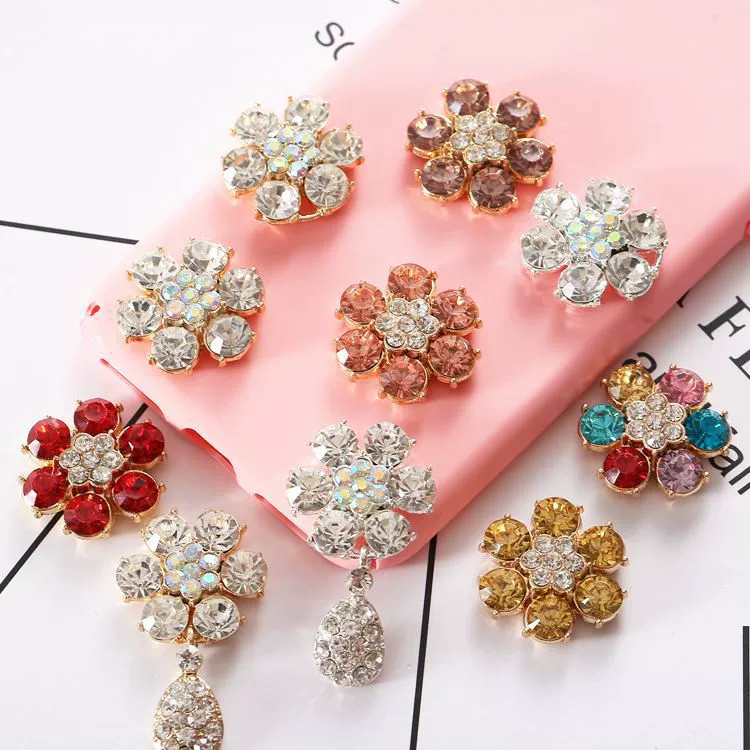 Wholesale Alloy Light Luxury Sixpetal Flower Pattern Electroplated Pendant Mobile Phone Shell Jewelry Accessories