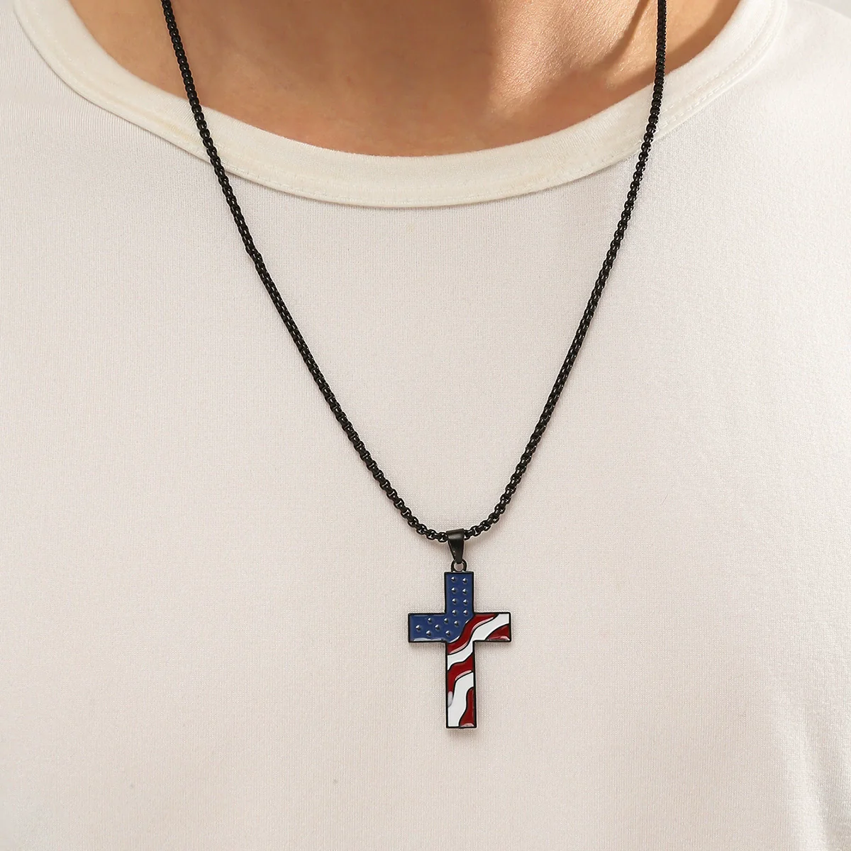 Wholesale Alloy Pendant Necklace With Geometric Pattern Electroplated Unisex Style - Image 3