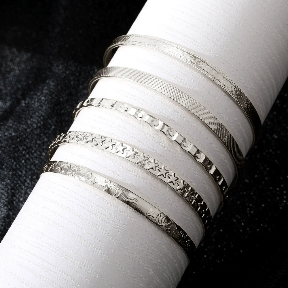 Wholesale Alloy Punk Vintage Geometric Twist And Glow Bracelet With Electroplating - Image 6