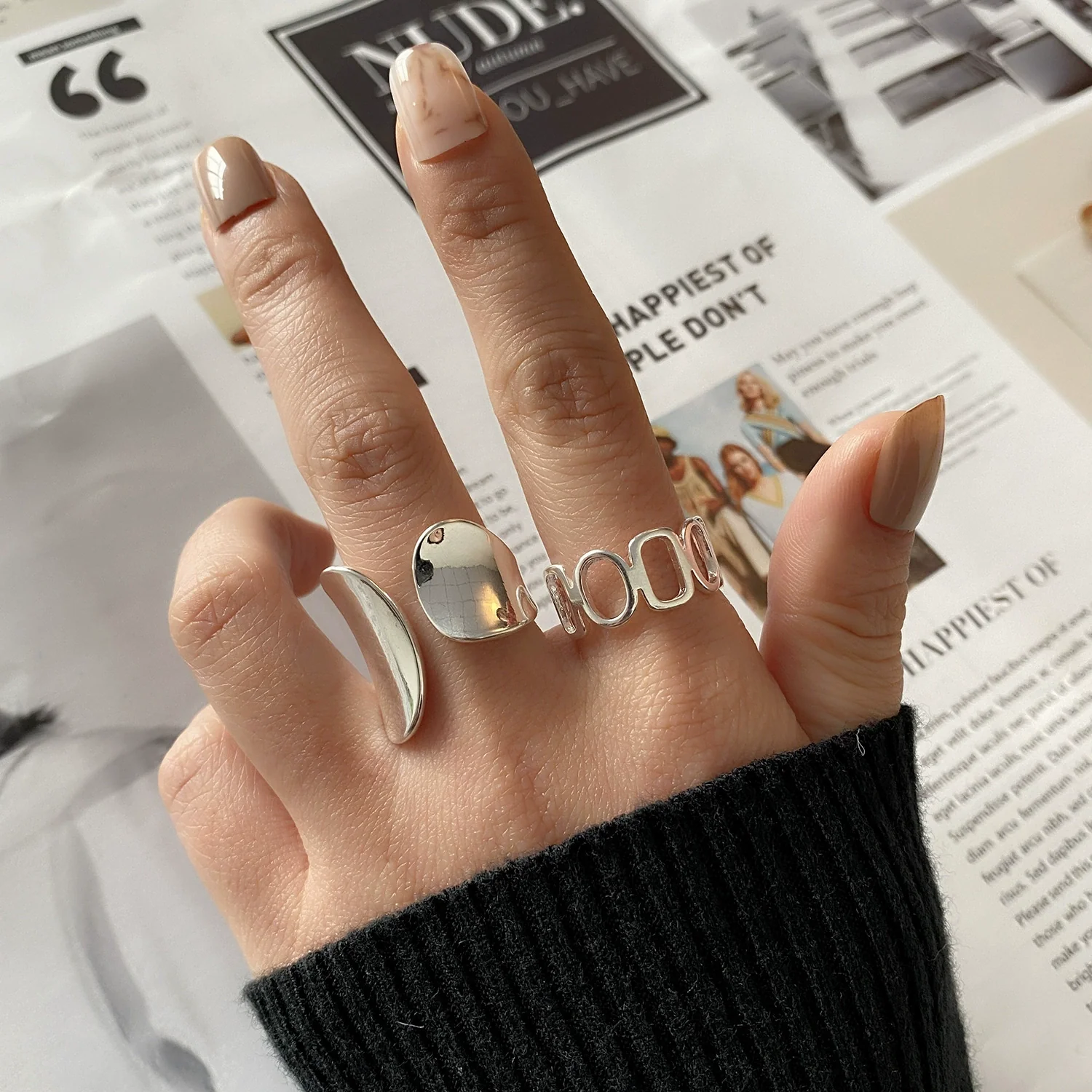 Wholesale Alloy Retro Hollow Geometric Ring For Women With Electroplating Treatment - Image 2