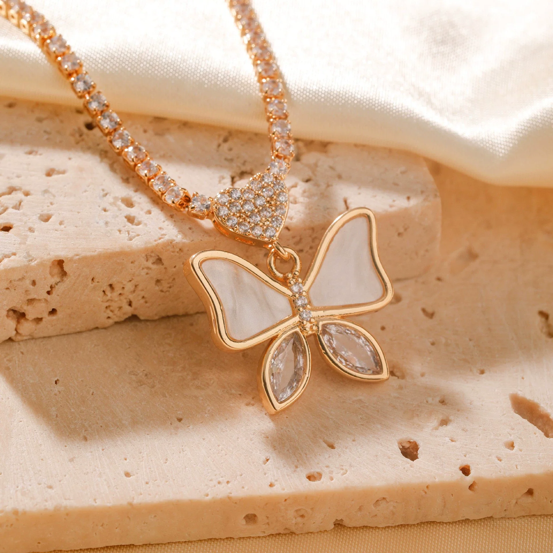 Wholesale Bow Necklace Copper Electroplated Stylish For Women - Image 3
