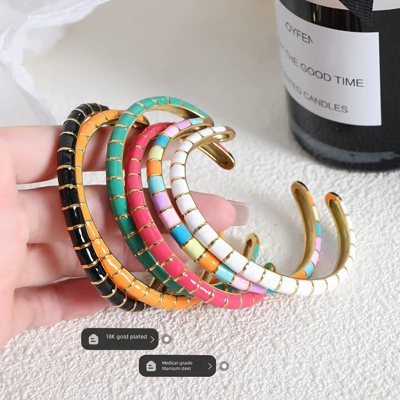 Wholesale Bracelet Titanium Steel Dripping Oil Retro Light Luxury Electroplated