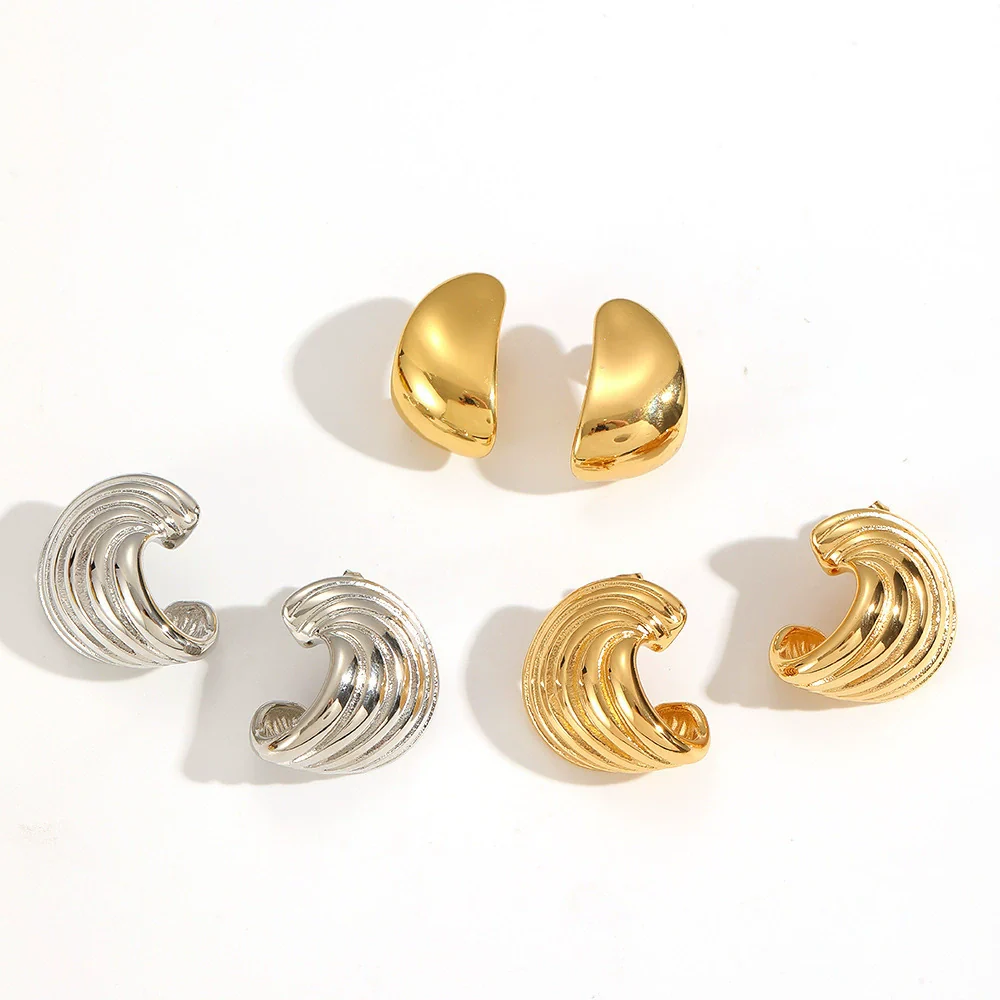 Wholesale Cold Style Geometric Stainless Steel Wingshaped Women's Earrings With Pvd Furnace Vacuum Real Gold Plating - Image 4