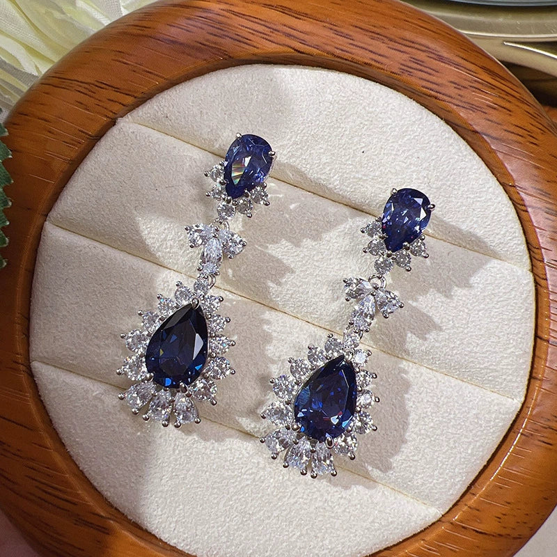 Wholesale Copper Dropshaped Flower Pattern Artificial Earrings For Women Business Style - Image 3
