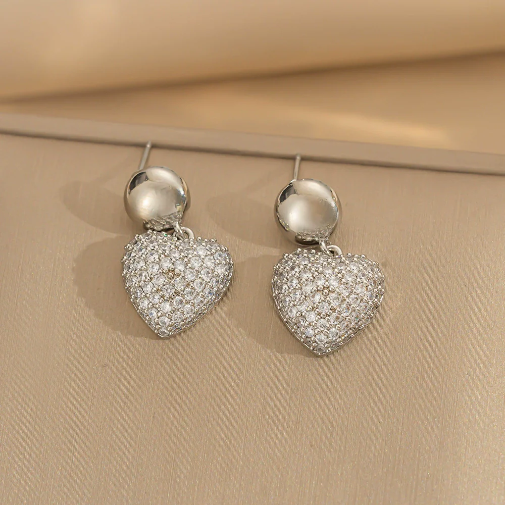 Wholesale Copper Inlaid Zircon Earrings For Women Minimalist Style Heart Shape Electroplating Treatment - Image 3