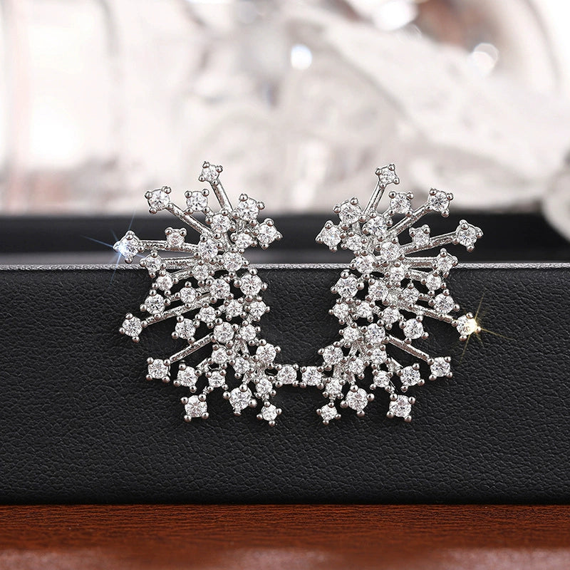Wholesale Copper Micropaved Zircon Earrings For Women Floral Geometric Design Niche Style - Image 2