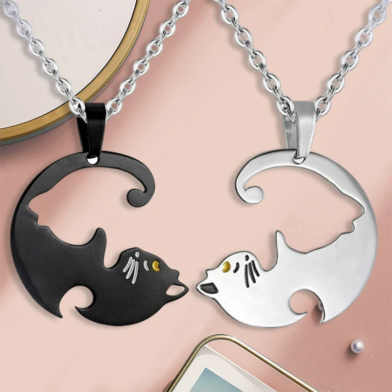Wholesale Couple Necklace Titanium Steel Cat Hug Heart Electroplating Design