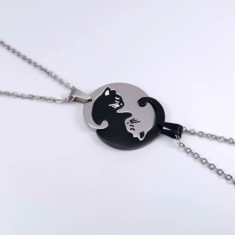 Wholesale Couple Necklace Titanium Steel Cat Hug Heart Electroplating Design - Image 8