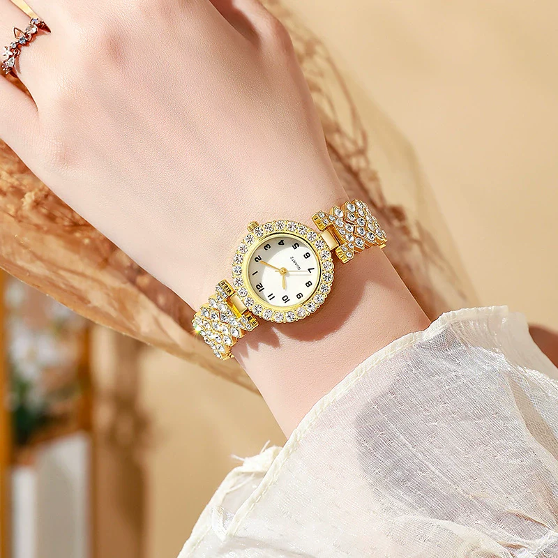 Wholesale Diamond Bracelet Quartz Watch Alloy Material Round Shape Leisure Style - Image 2
