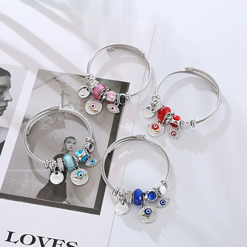 Wholesale Diamondencrusted Alloy Heartshaped Adjustable Bracelet For Unisex Fashion Jewelry - Image 2