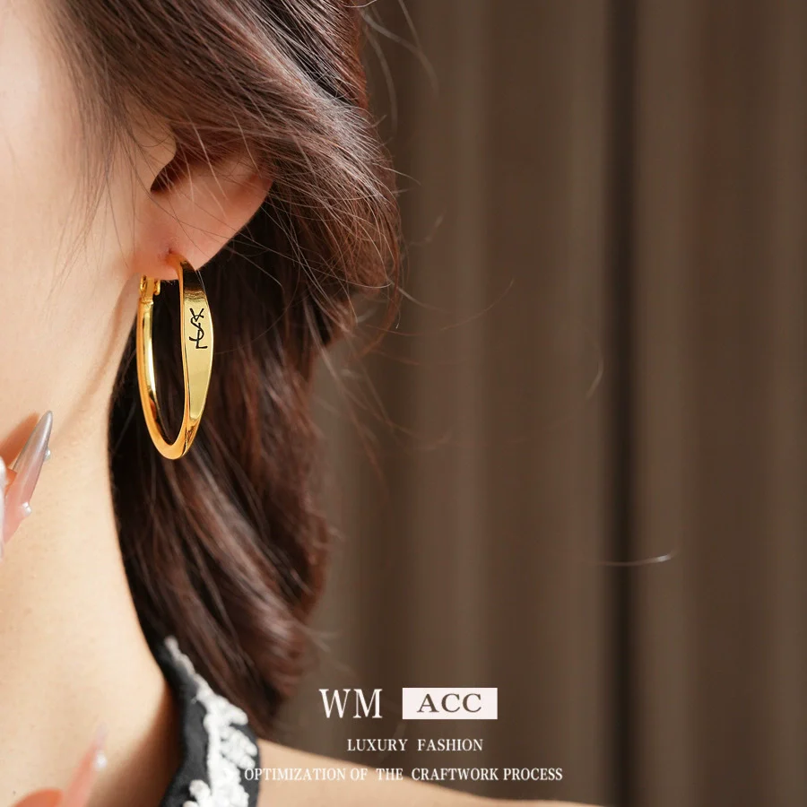 Wholesale Earrings Copper Geometric Letter Electroplated Highend For Women - Image 4