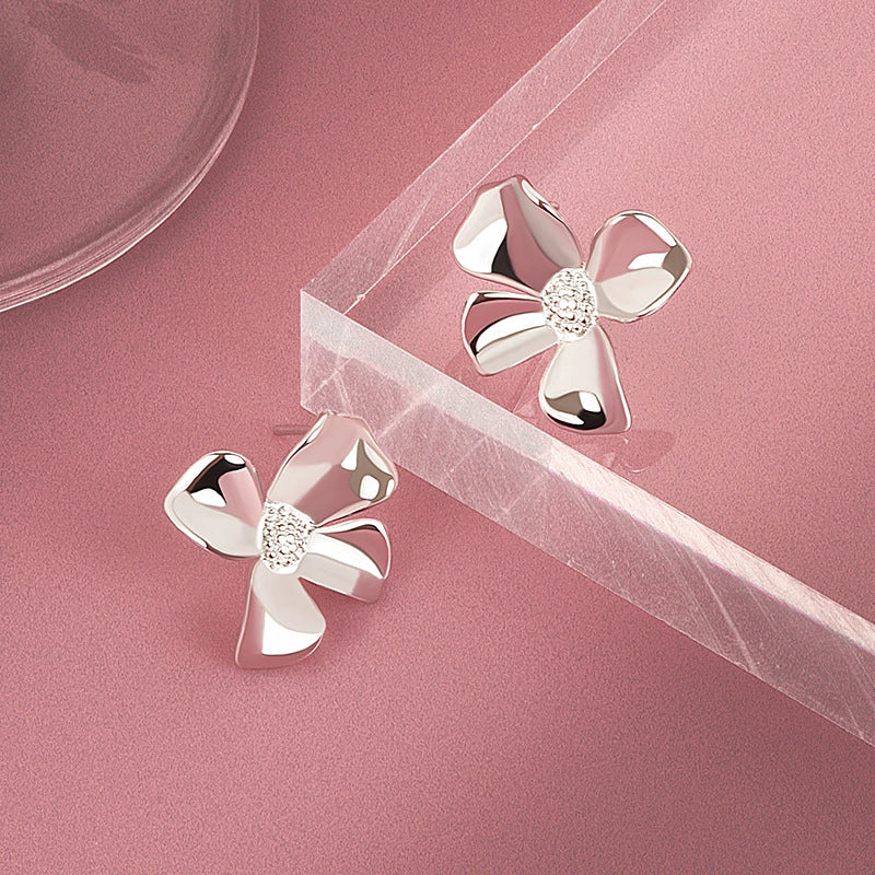 Wholesale Earrings S925 Sterling Silver Geometric Electroplating Flower Design - Image 6