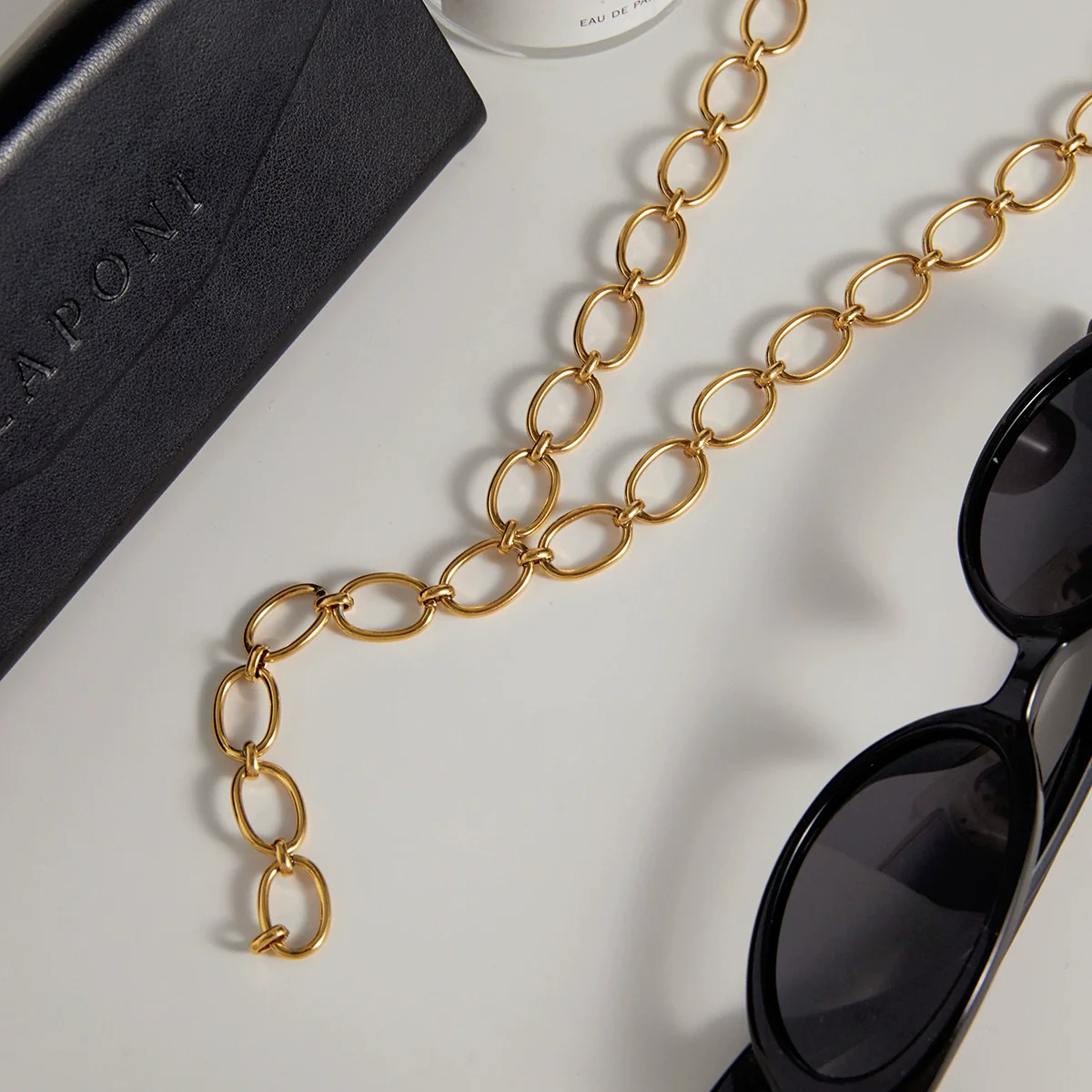 Wholesale Electroplated Geometric Stainless Steel Oshaped Yshaped Chain Necklace For Women Light Luxury Style - Image 4