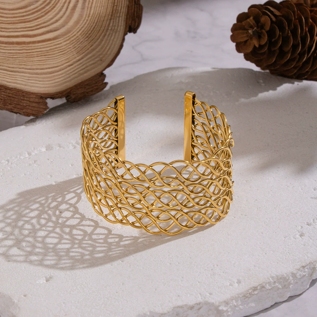 Wholesale Exaggerated Geometric Line Braided Electroplated Stainless Steel Waterproof Jewelry Bracelets Accessories - Image 2