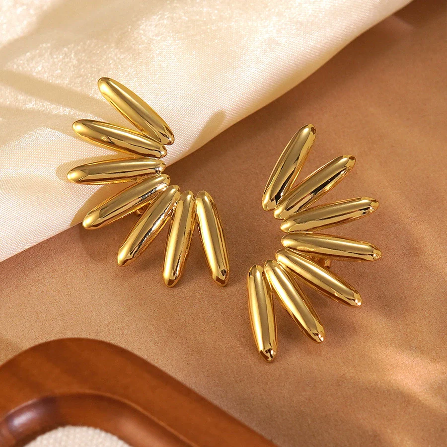 Wholesale Exaggerated Stylish Cut Out Geometric Hollow Fanshaped Stainless Steel Water Plated Earrings For Women - Image 2