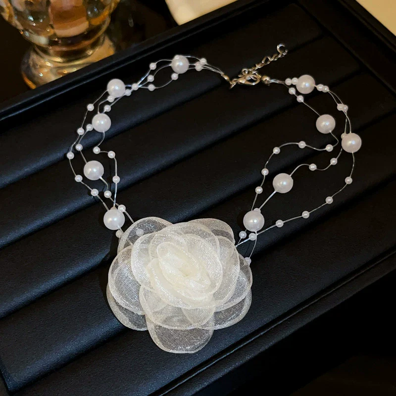 Wholesale Fabric Flower Pearl Diamond Women's Necklace With Sweet Design And Electroplating - Image 10