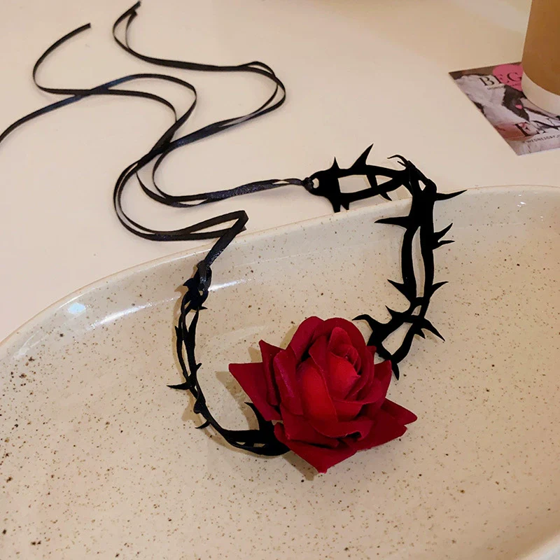 Wholesale Fabric Flower Pearl Diamond Women's Necklace With Sweet Design And Electroplating - Image 17
