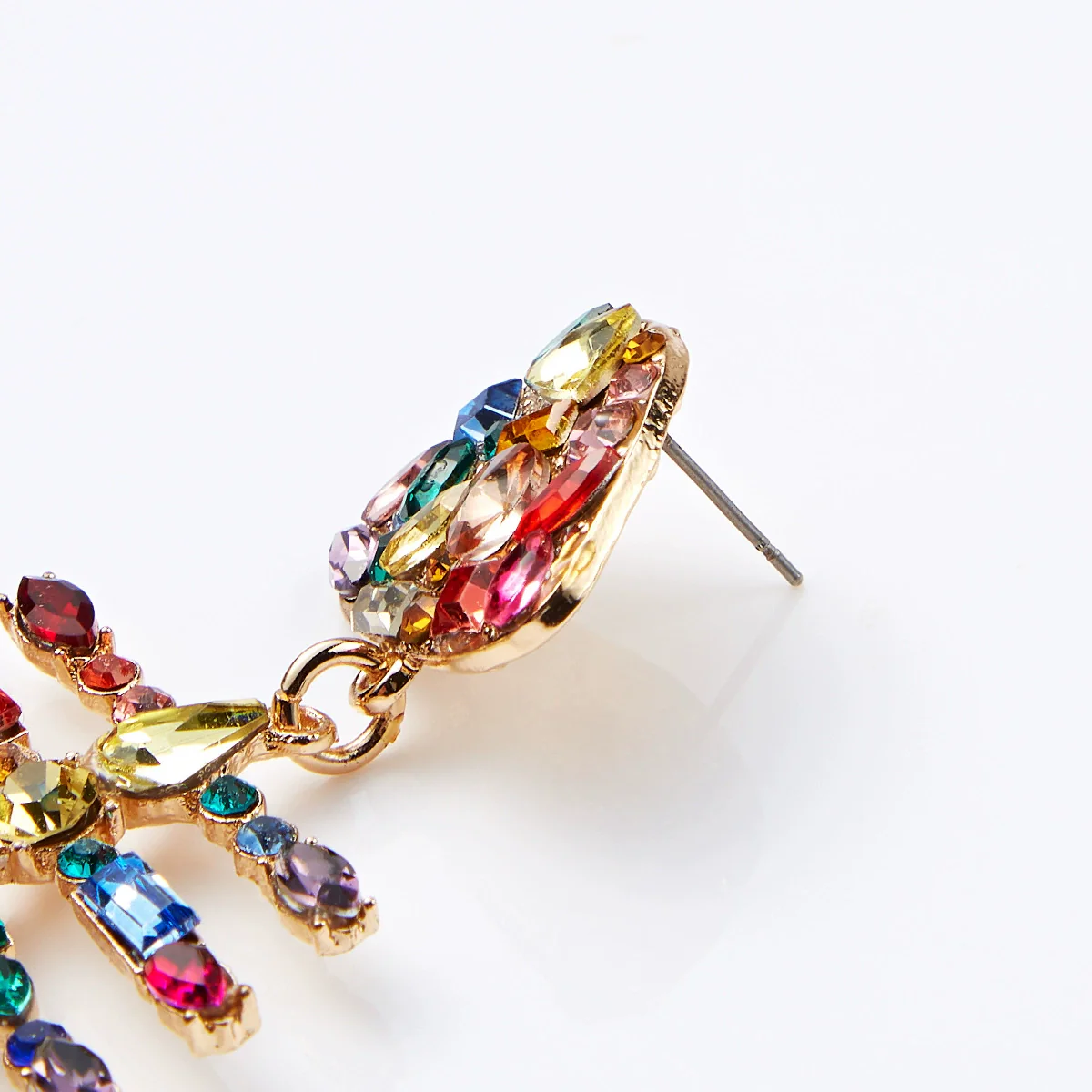 Wholesale Fashion Exaggerated Creative Acrylic Fishbone Colored Diamond Earrings - Image 4