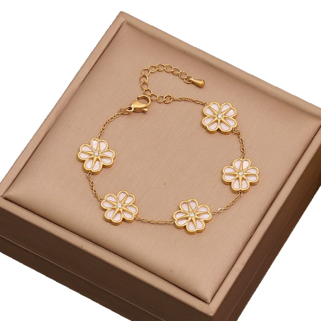 Wholesale Fashion Four Leaf Clover Stainless Steel Necklace Set In Old Money Style - Image 4