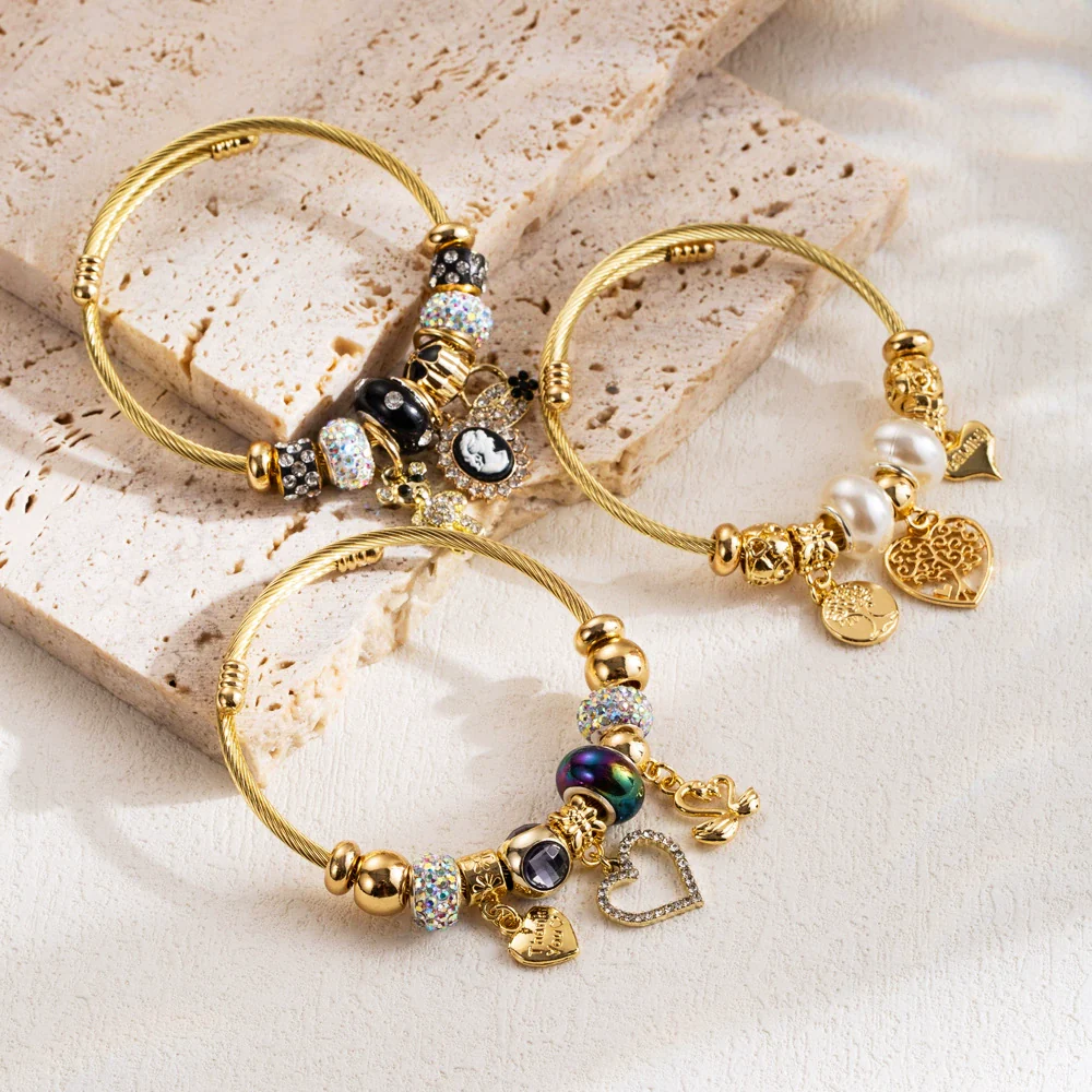 Wholesale Fashion Geometric Diamond Alloy Adjustable Couple Bracelet With Love Pendant