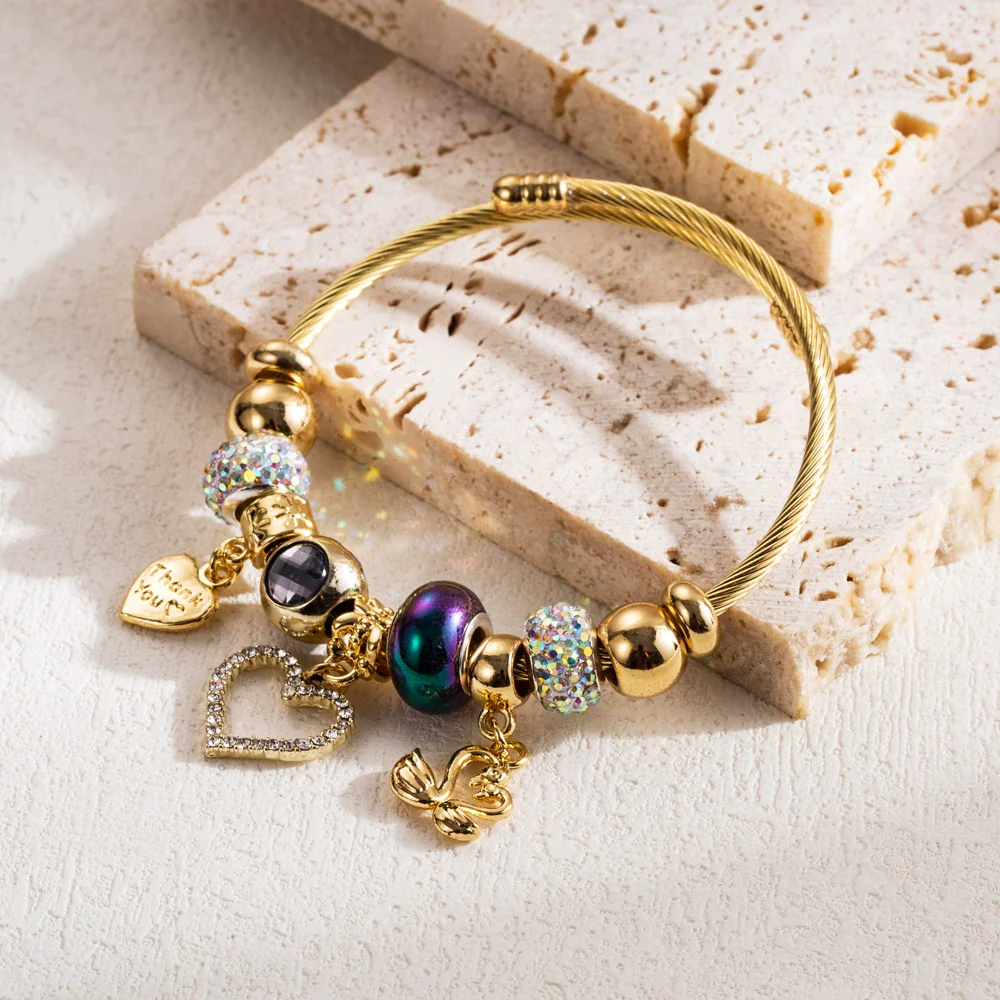 Wholesale Fashion Geometric Diamond Alloy Adjustable Couple Bracelet With Love Pendant - Image 2
