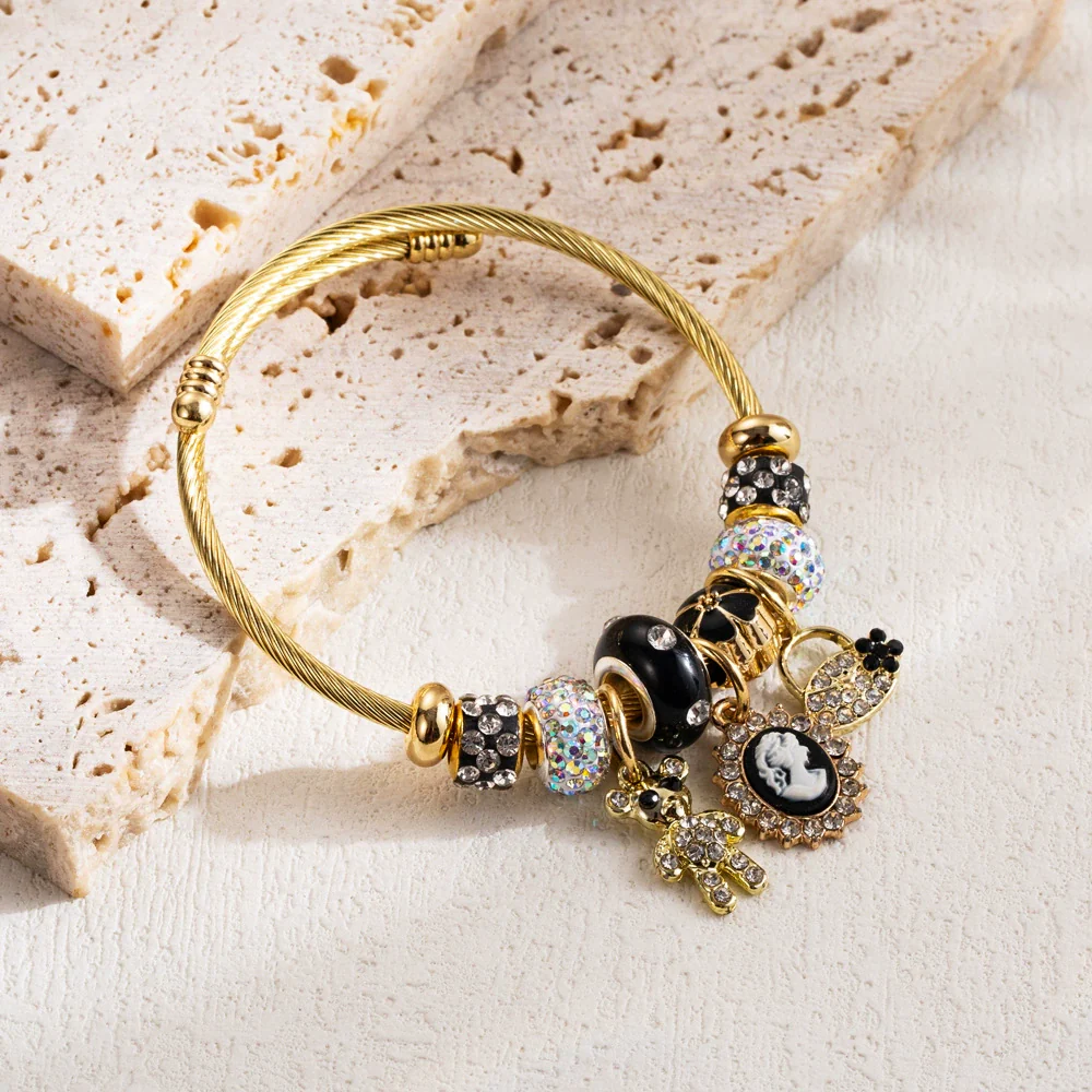 Wholesale Fashion Geometric Diamond Alloy Adjustable Couple Bracelet With Love Pendant - Image 6