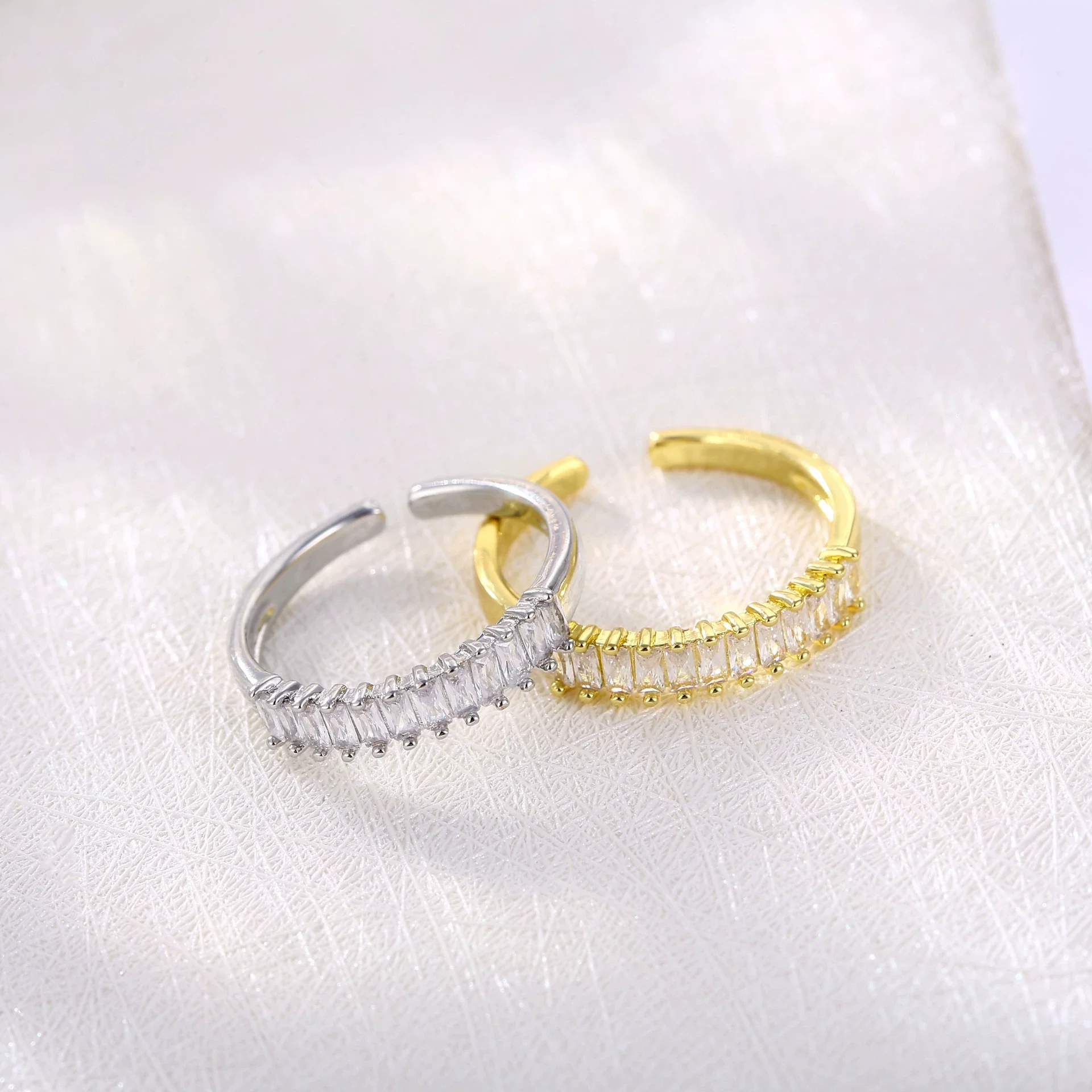 Wholesale Fashion Geometric Environmental Protection Copper Ring And Couple Bracelet Jewelry - Image 3