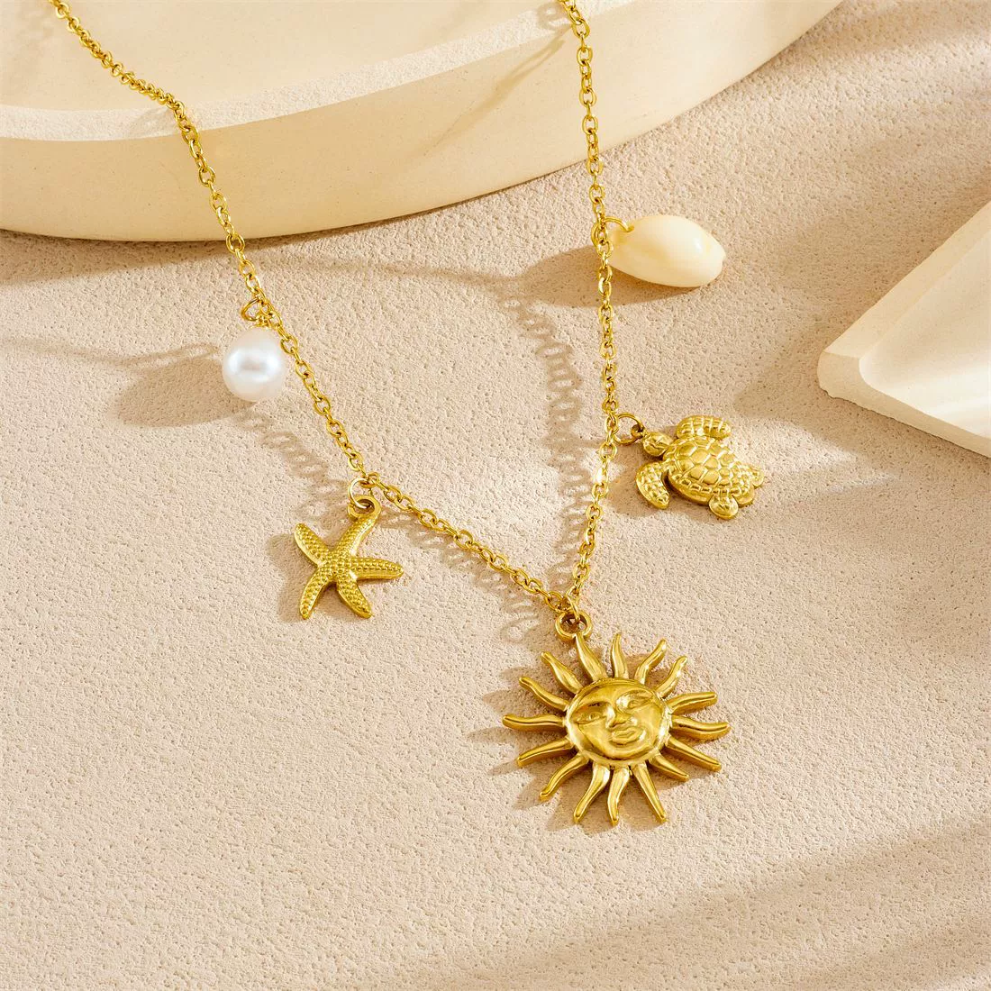 Wholesale Fashion Goldplated Stainless Steel Animalshaped Pendant Necklace For Women - Image 3