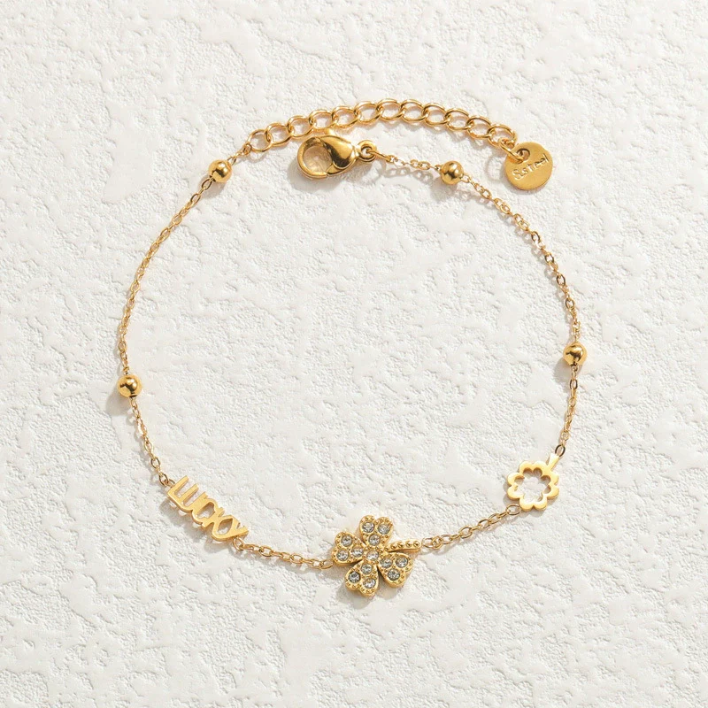 Wholesale Fashion Heart Shape Stainless Steel Electroplated Women's Love Bracelet - Image 18