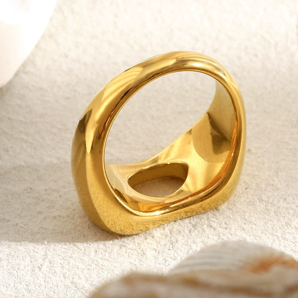 Wholesale Female Hand Jewelry Stainless Steel Electroplated 18K Geometric Hollow Long Bread Ring Light Luxury Style - Image 4