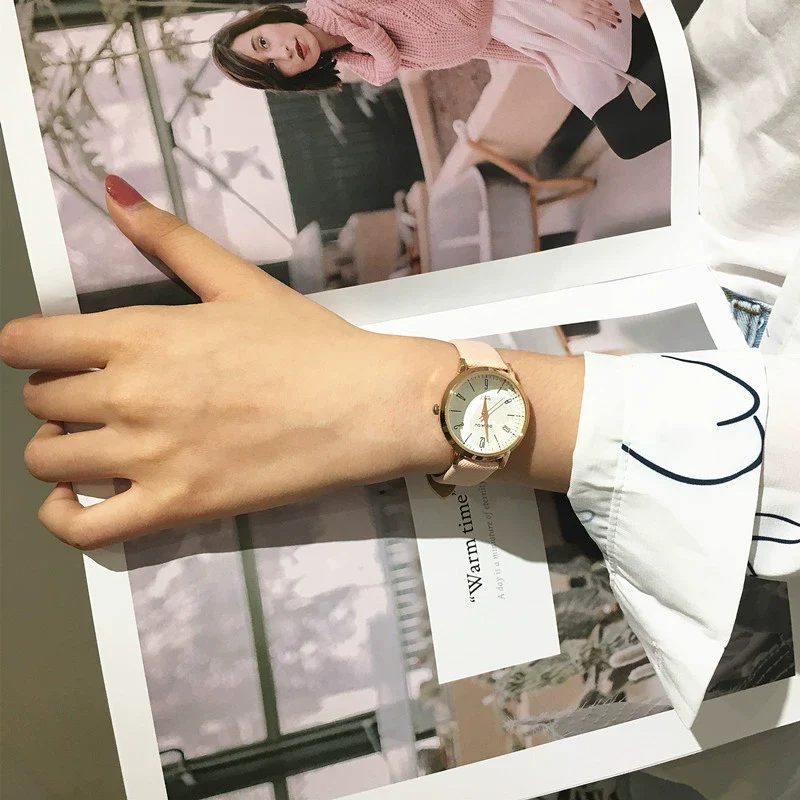 Wholesale Female Student Casual Retro Genuine And Imitation Leather Round Dial Quartz Watch With Alloy Case And Stainless Steel Clasp - Image 3